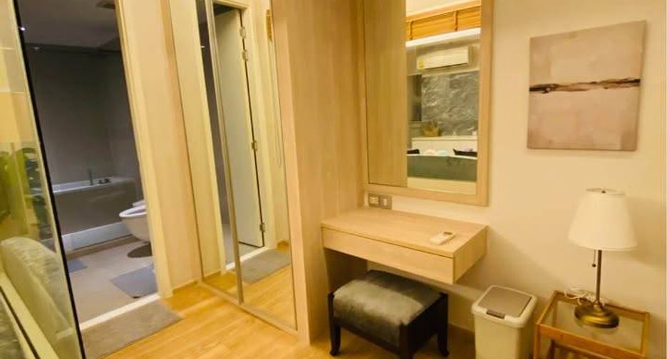 For rent 1 bed condo in Watthana, Bangkok