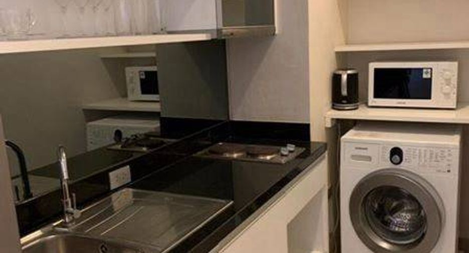 For rent 1 bed condo in Khlong Toei, Bangkok