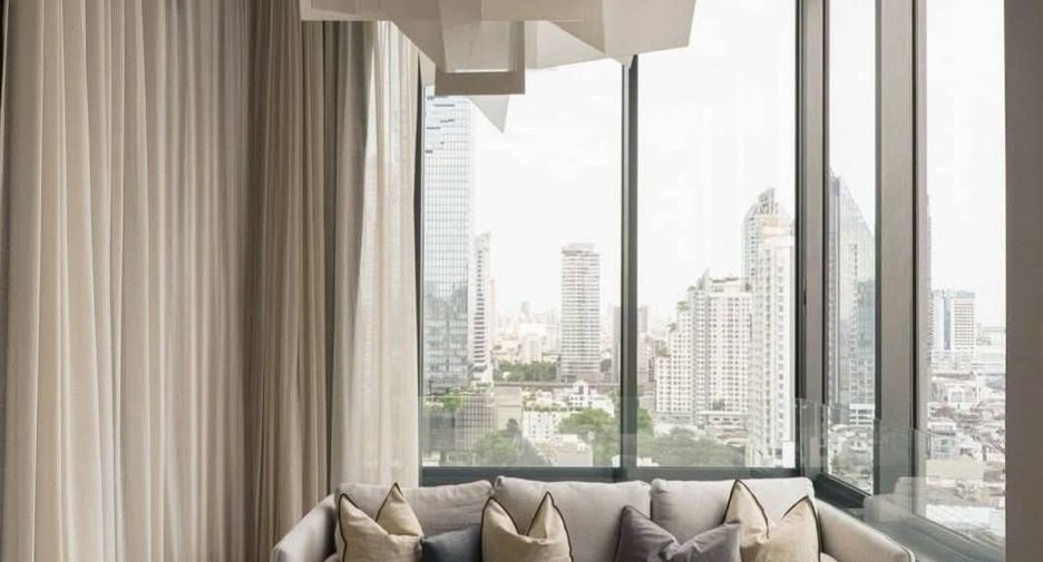 For rent 2 bedrooms condo in Bang Rak, Bangkok