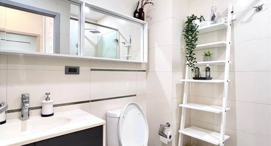 For rent 1 Beds condo in Khlong Toei, Bangkok