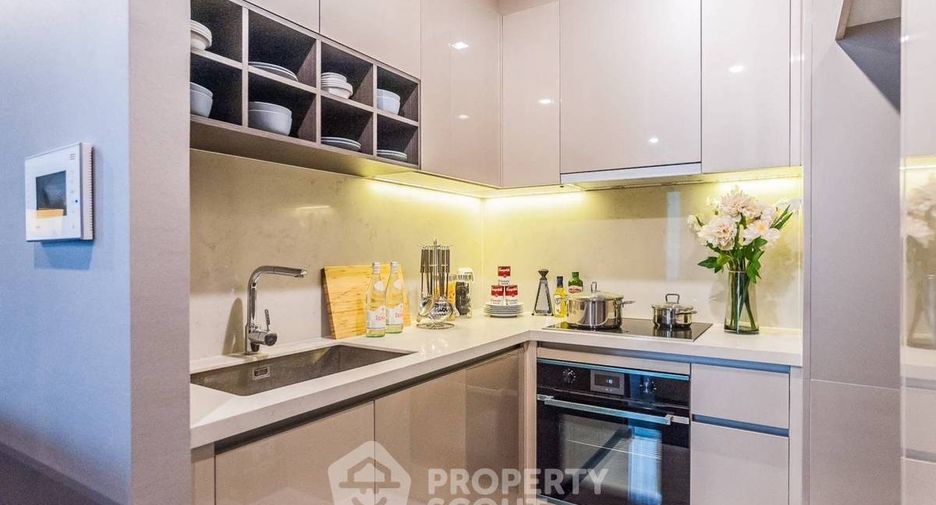 For rent 2 bedrooms condo in Khlong Toei, Bangkok
