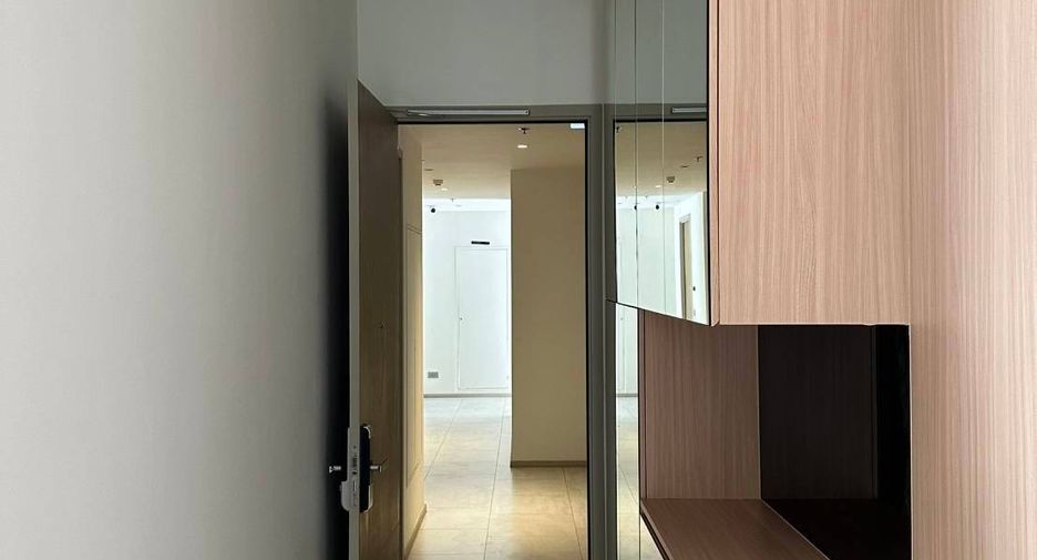 Wohnung zur Miete mit 2 Zimmer in Bang Rak, Bangkok