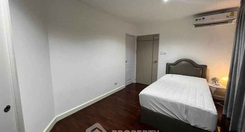For rent 2 bedrooms condo in Bang Kho Laem, Bangkok