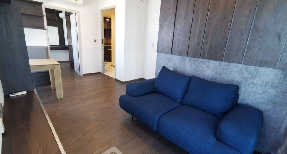 Wohnung zur Miete mit 2 Zimmer in Pathum Wan, Bangkok