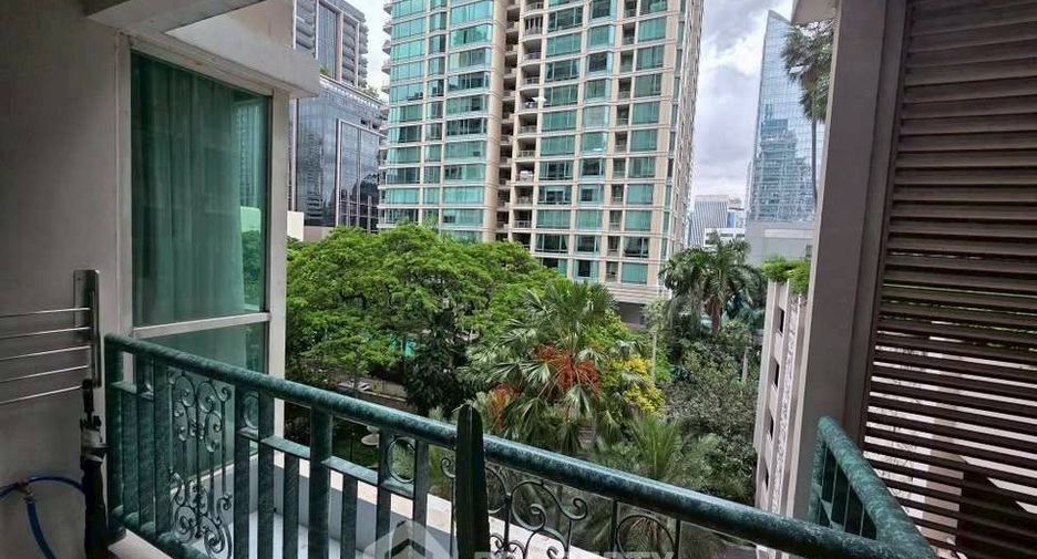 À louer 2 chambres condo à Pathum Wan, Bangkok