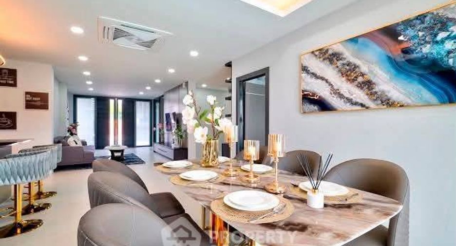 For rent 5 bedrooms villa in Jomtien, Pattaya