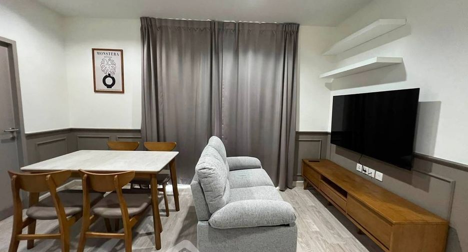 For rent 2 ベッドルーム condo in Phra Khanong, Bangkok