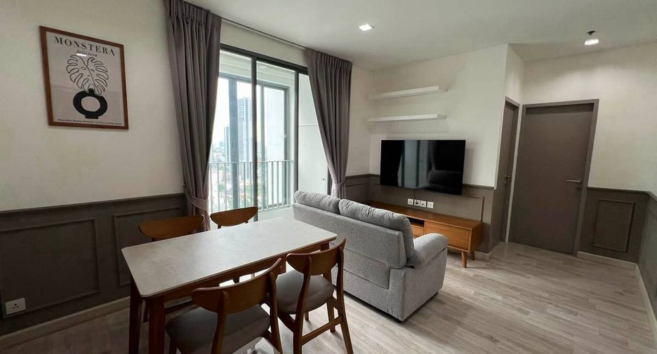 For rent 2 ベッドルーム condo in Phra Khanong, Bangkok