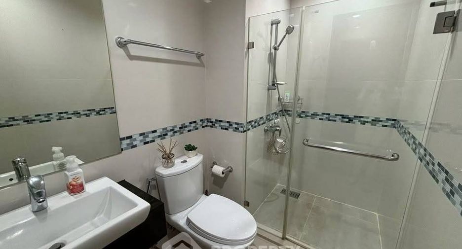 Wohnung zur Miete mit 2 Zimmer in Ratchathewi, Bangkok
