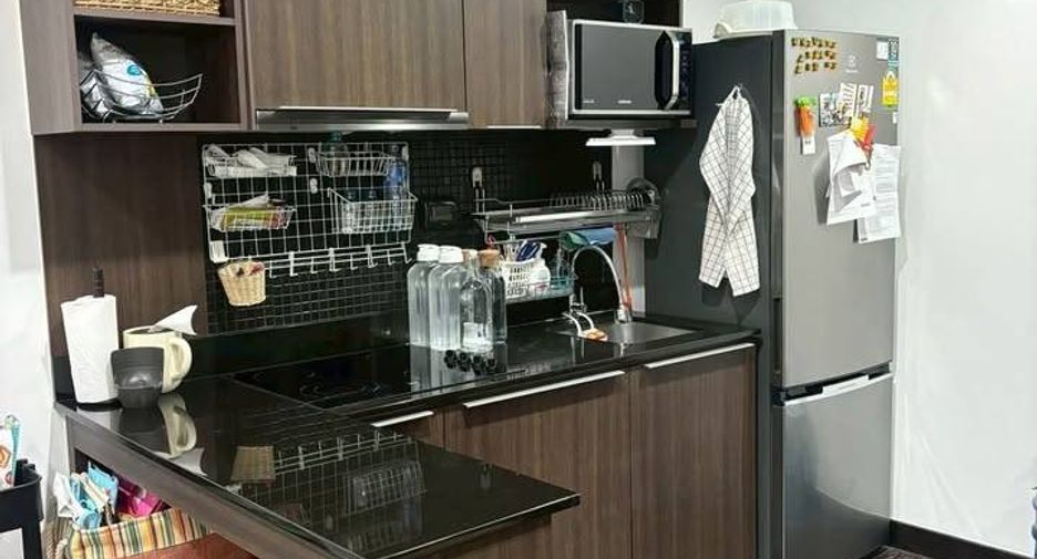 Wohnung zur Miete mit 2 Zimmer in Ratchathewi, Bangkok