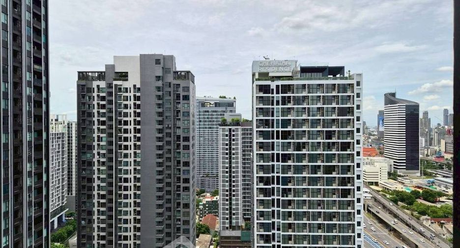 À louer 1 chambre condo à Huai Khwang, Bangkok