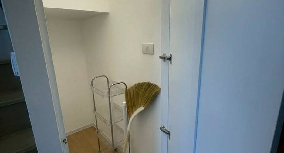 For rent 1 bed condo in Huai Khwang, Bangkok