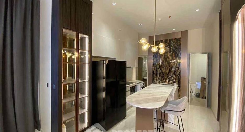 For rent 2 bedrooms condo in Bang Rak, Bangkok