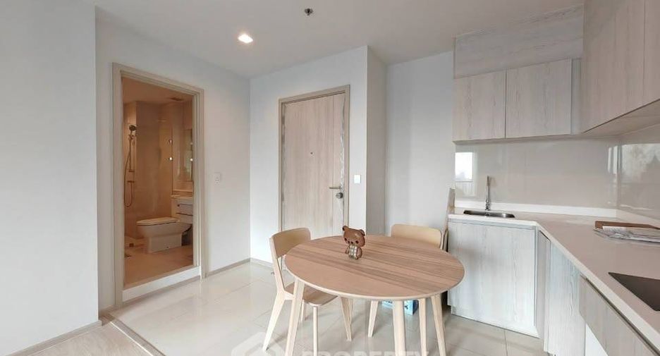 À louer 2 chambres condo à Pathum Wan, Bangkok