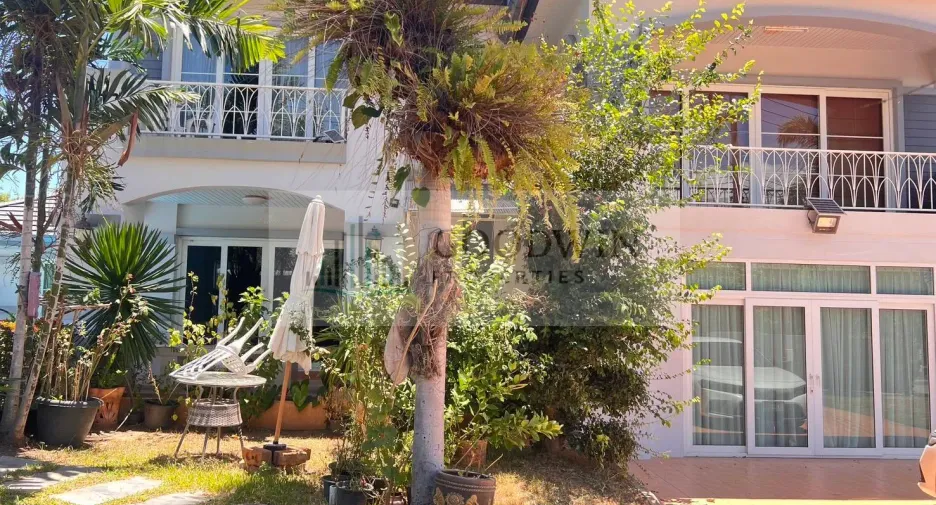For rent 7 bedrooms house in Bang Lamung, Chonburi