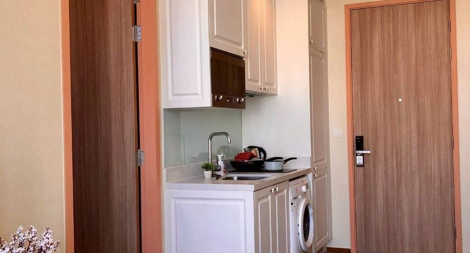 For rent 1 bed condo in Watthana, Bangkok