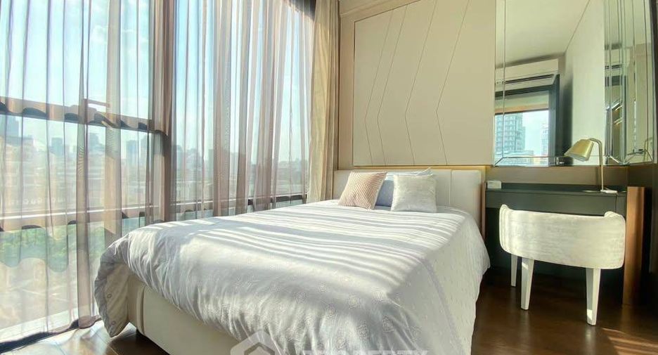 For rent 2 bedrooms condo in Watthana, Bangkok