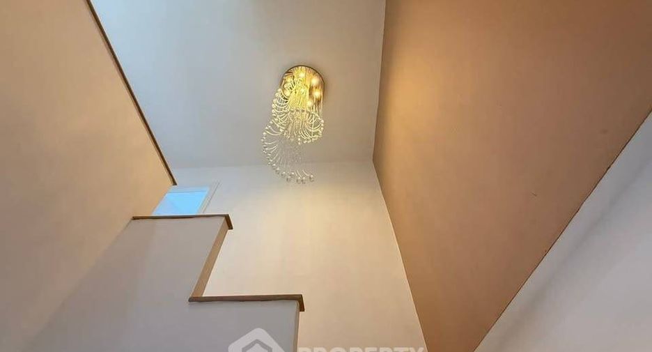 For rent 4 ベッドルーム house in Bang Lamung, Chonburi