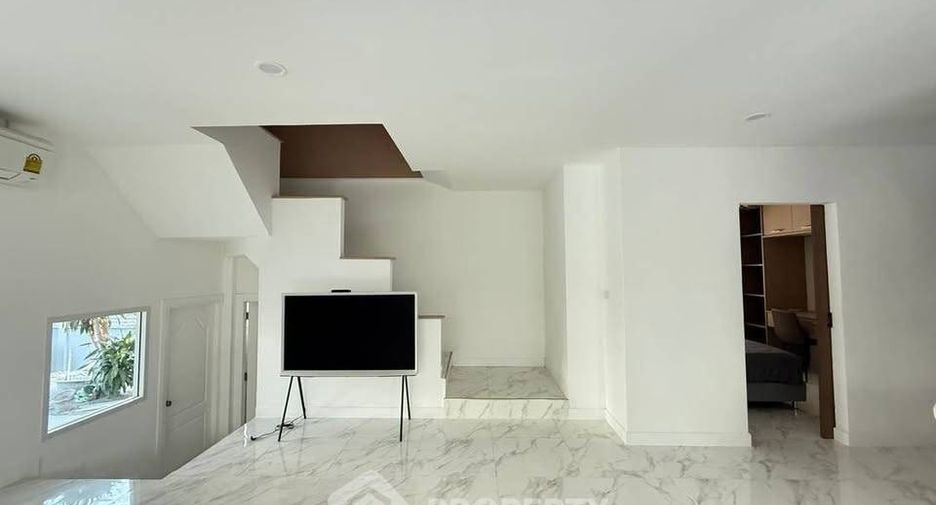 For rent 4 ベッドルーム house in Bang Lamung, Chonburi