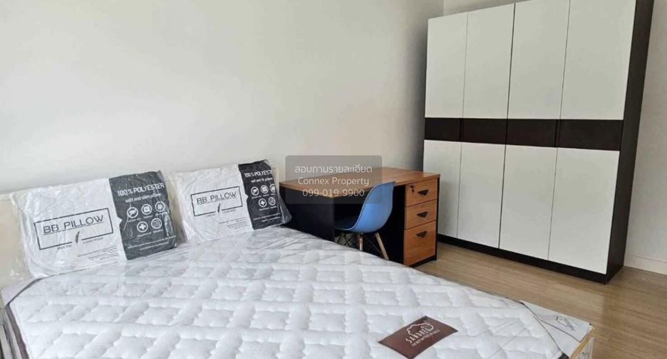 For rent 3 bedrooms townhouse in Bang Kapi, Bangkok