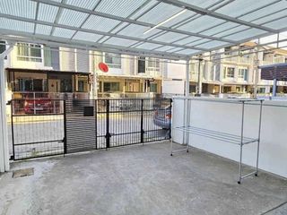 For rent 3 ベッドルーム townhouse in Bang Kapi, Bangkok