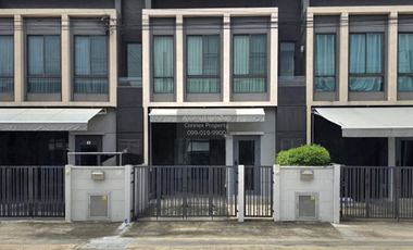 For rent 3 bedrooms townhouse in Bang Phli, Samut Prakan
