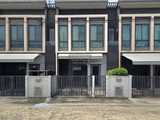 À louer 3 chambres maison de ville à Bang Phli, Samut Prakan