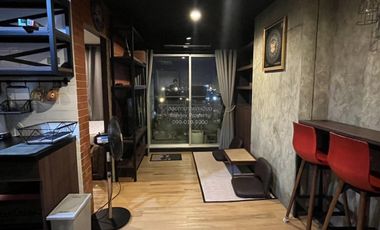 Wohnung zur Miete mit 1 Zimmer in Huai Khwang, Bangkok
