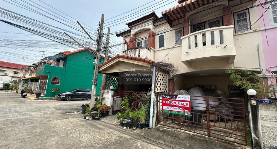 Casa adosada en venta de 2 habitaciones en Bang Khae, Bangkok