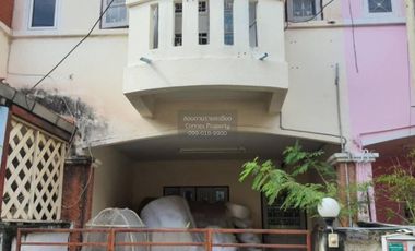 Casa adosada en venta de 2 habitaciones en Bang Khae, Bangkok