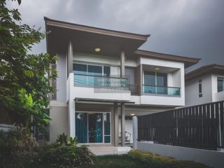 Casa en venta de 4 habitaciones en Bueng Kum, Bangkok