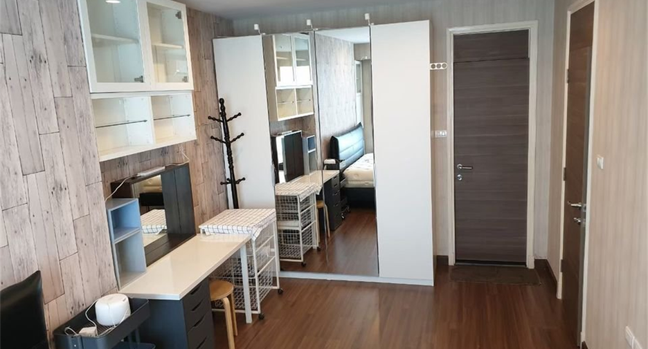 For sale 1 bed condo in Yan Nawa, Bangkok