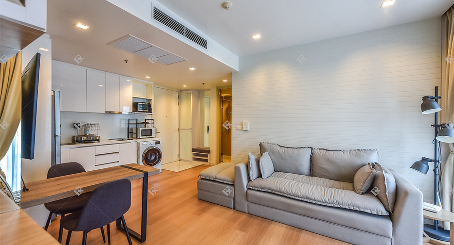 For sale 2 bedrooms condo in Sathon, Bangkok