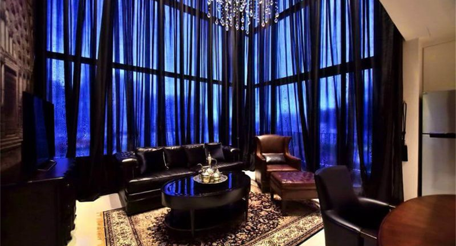 For sale 2 bedrooms condo in Khlong Toei, Bangkok