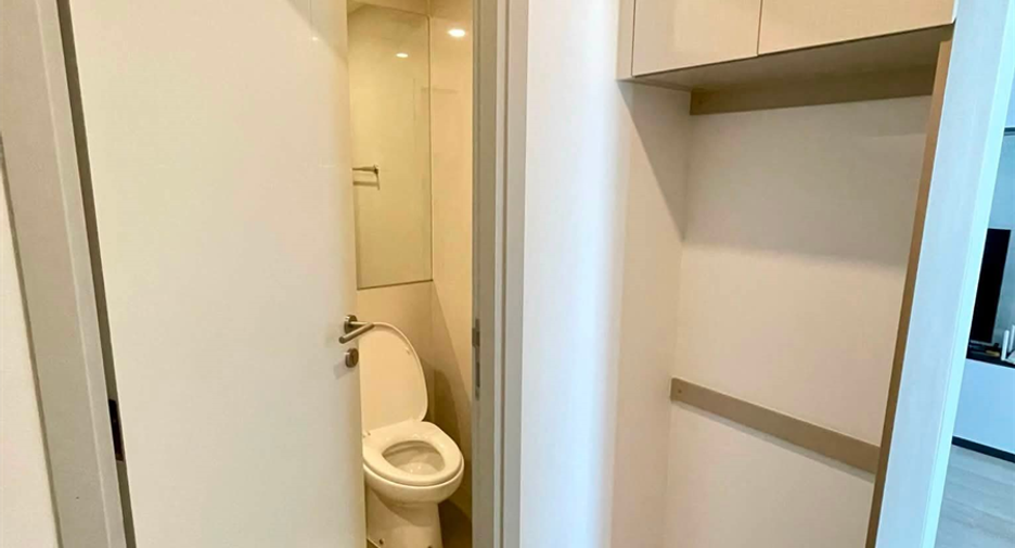 For sale 1 bed condo in Sathon, Bangkok