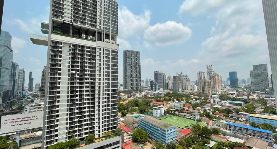 For sale 1 bed condo in Sathon, Bangkok