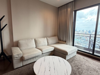 Condo en venta de 2 habitaciones en Huai Khwang, Bangkok