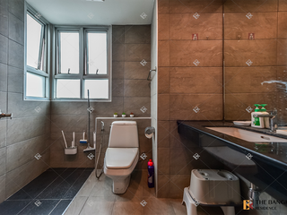For rent 2 bedrooms condo in Ratchathewi, Bangkok
