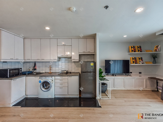 For rent 2 bedrooms condo in Ratchathewi, Bangkok