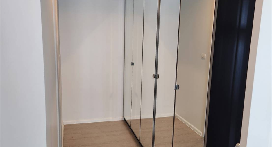 For rent 2 bedrooms condo in Huai Khwang, Bangkok