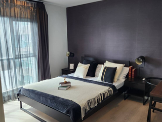 For rent 2 bedrooms condo in Huai Khwang, Bangkok