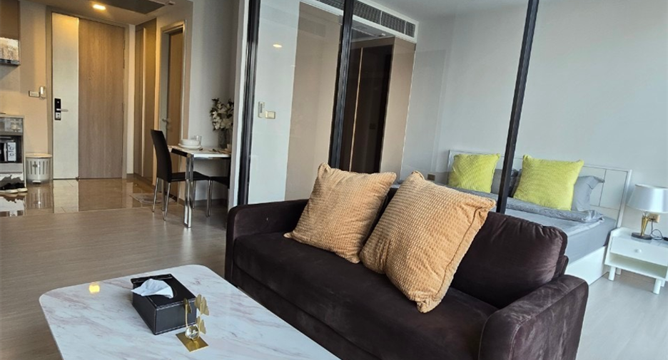Condo en alquiler de 1 habitaciones en Huai Khwang, Bangkok