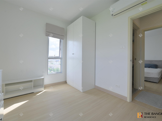 For rent 2 bedrooms condo in Huai Khwang, Bangkok
