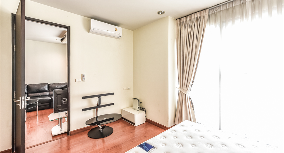 Wohnung zur Miete mit 2 Zimmer in Pathum Wan, Bangkok