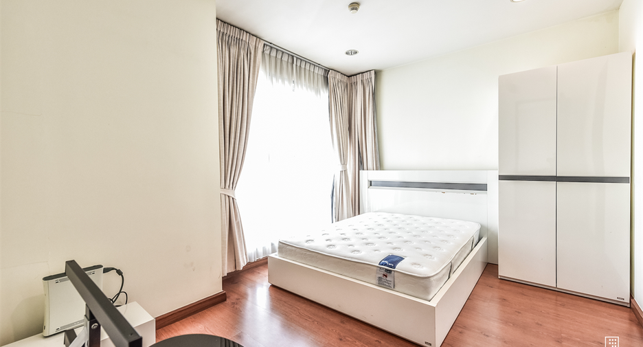 Wohnung zur Miete mit 2 Zimmer in Pathum Wan, Bangkok