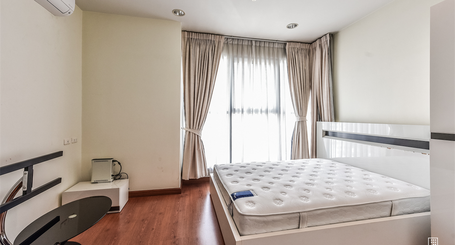 Wohnung zur Miete mit 2 Zimmer in Pathum Wan, Bangkok