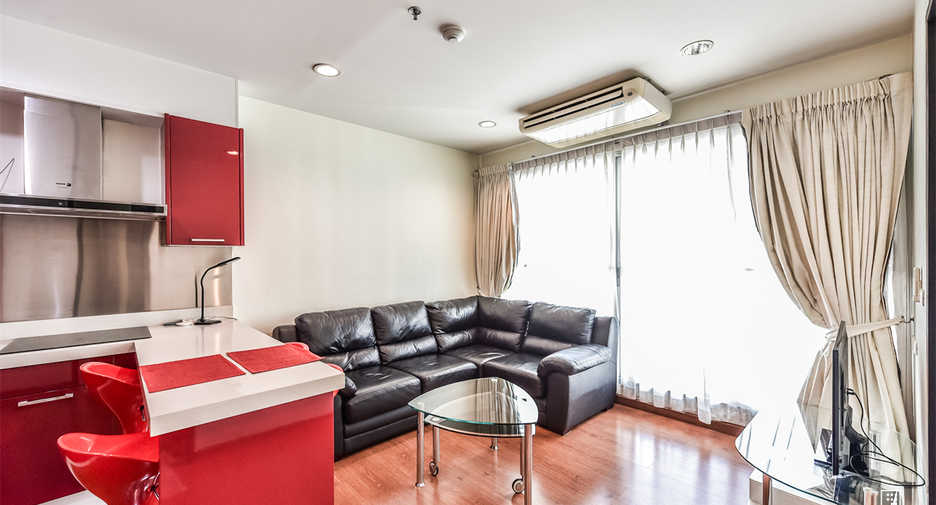 Wohnung zur Miete mit 2 Zimmer in Pathum Wan, Bangkok