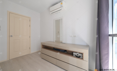 For rent 2 bedrooms condo in Huai Khwang, Bangkok