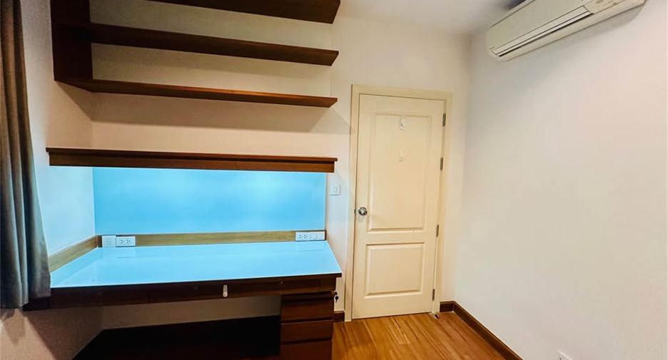 À louer 2 chambres condo à Phaya Thai, Bangkok