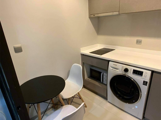 For rent 2 ベッドルーム condo in Huai Khwang, Bangkok